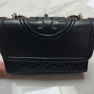 SMALL FLEMING CONVERTIBLE SHOULDER BAG